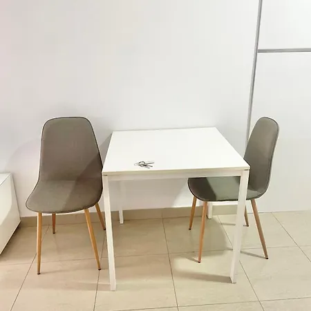 Piso Aconildevacaciones Aire Y Wifi, Aparcamiento P A 1 Minuto Appartamento