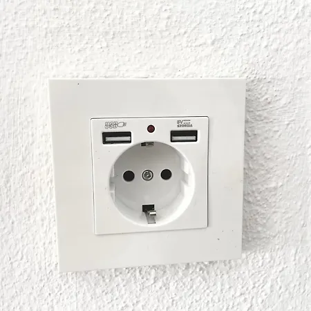 Lägenhet Piso Aconildevacaciones Aire Y Wifi, Aparcamiento P A 1 Minuto